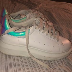 Alexander McQueen
Women's Iridescent Oversized Sneakers